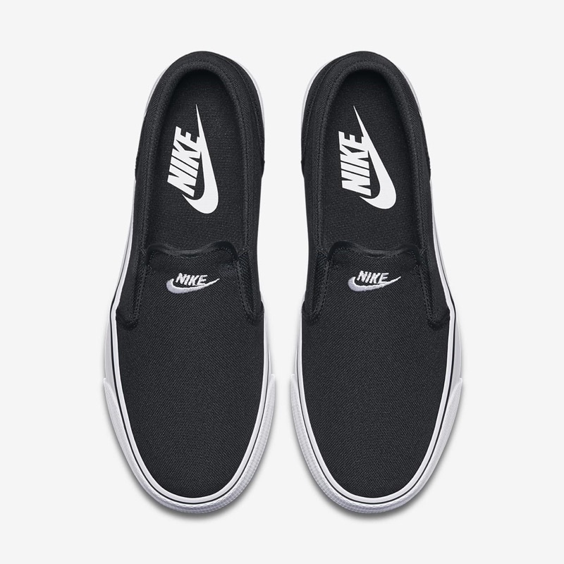 Nike toki hotsell slip on malaysia